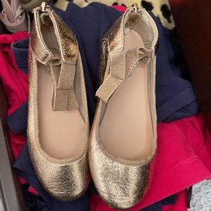 Kenneth Cole Gold size 13 ballerina flats with Velcro